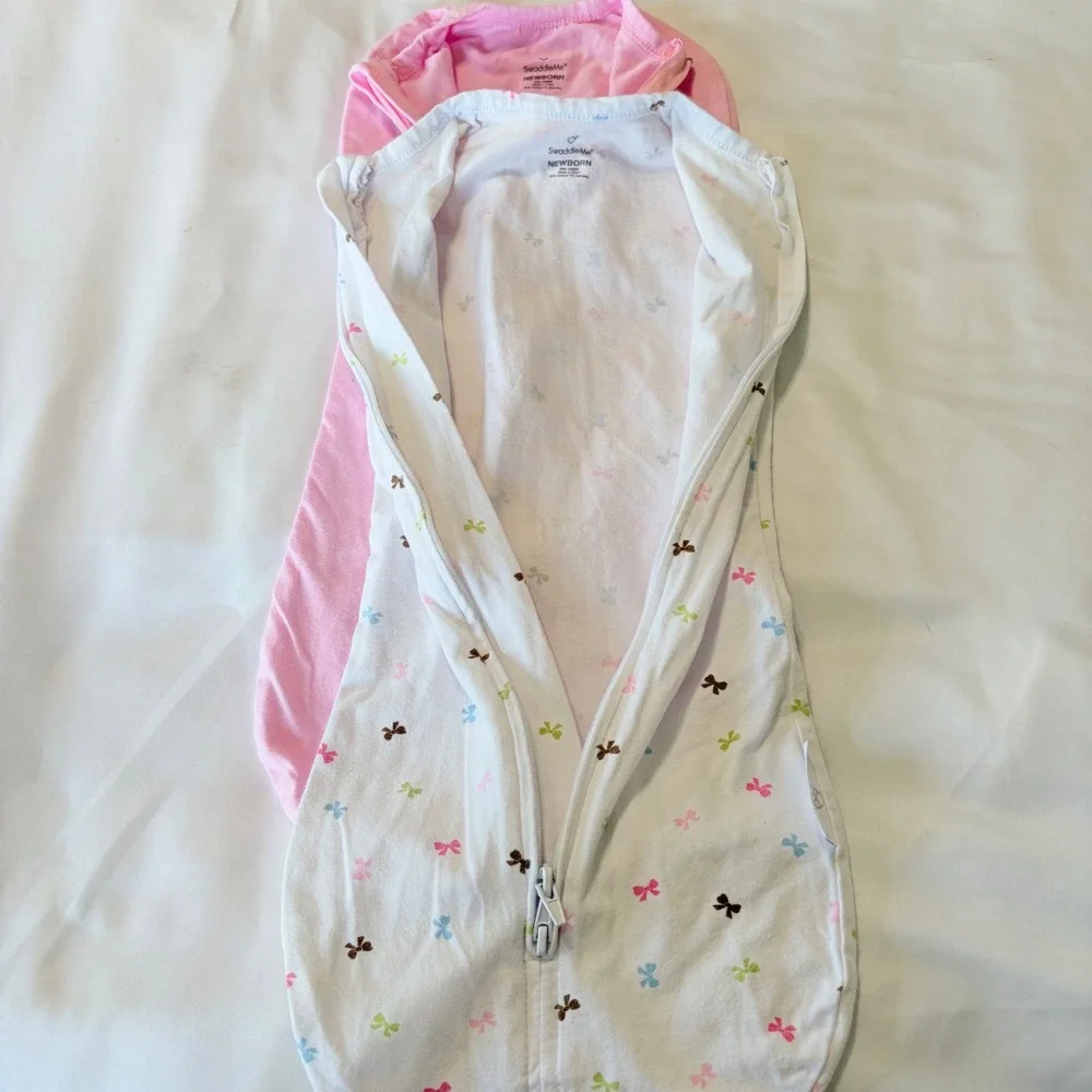 SwaddleMe Newborn Pod 2 Pack Pink and White Bows Zip Up Swaddle Pods Set